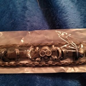 Leather and skull bracelet